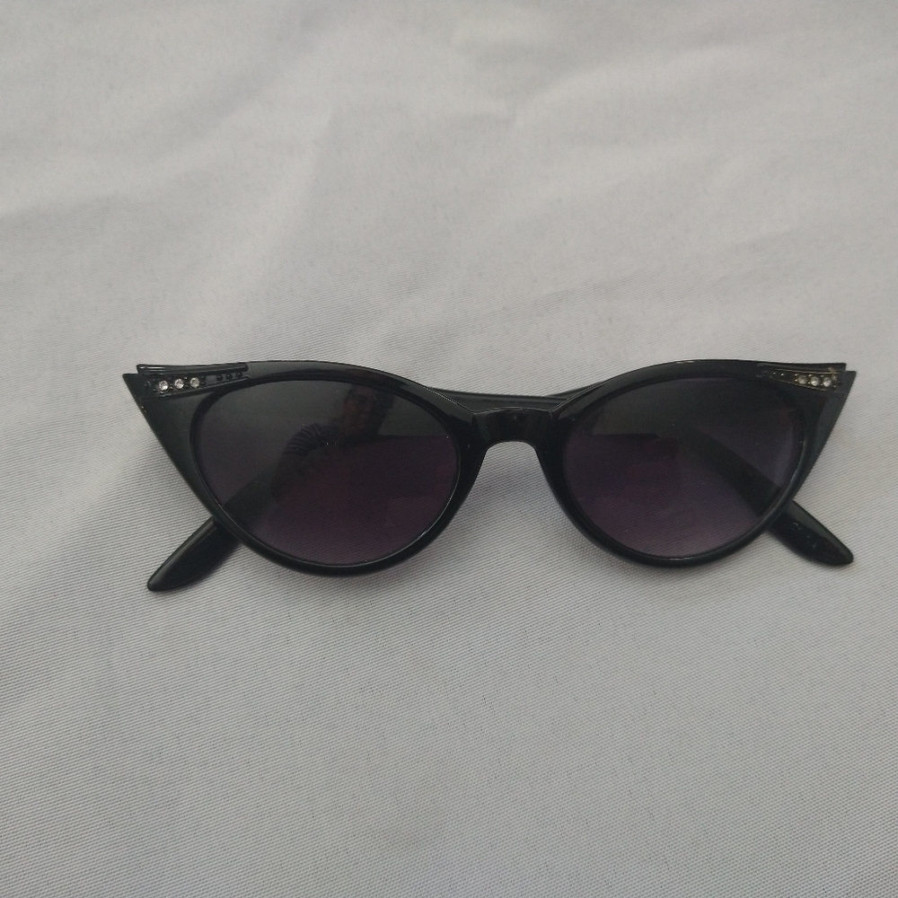 Retro Cat Eye SunGlasses/ Women's Sunglasses/Stocking Stuffers for Women
